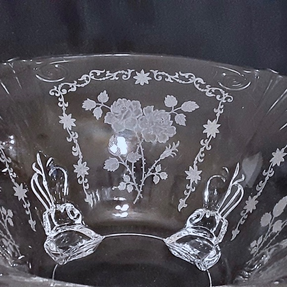 💲SALE💲HP! Rare Vintage Fostoria Midnight Rose Etched Crystal Footed Bowl - Picture 2 of 7
